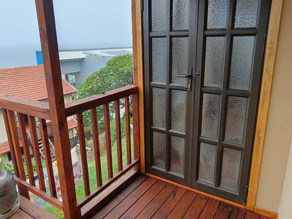 Facade/entrance, Balcony/Terrace, Sea view