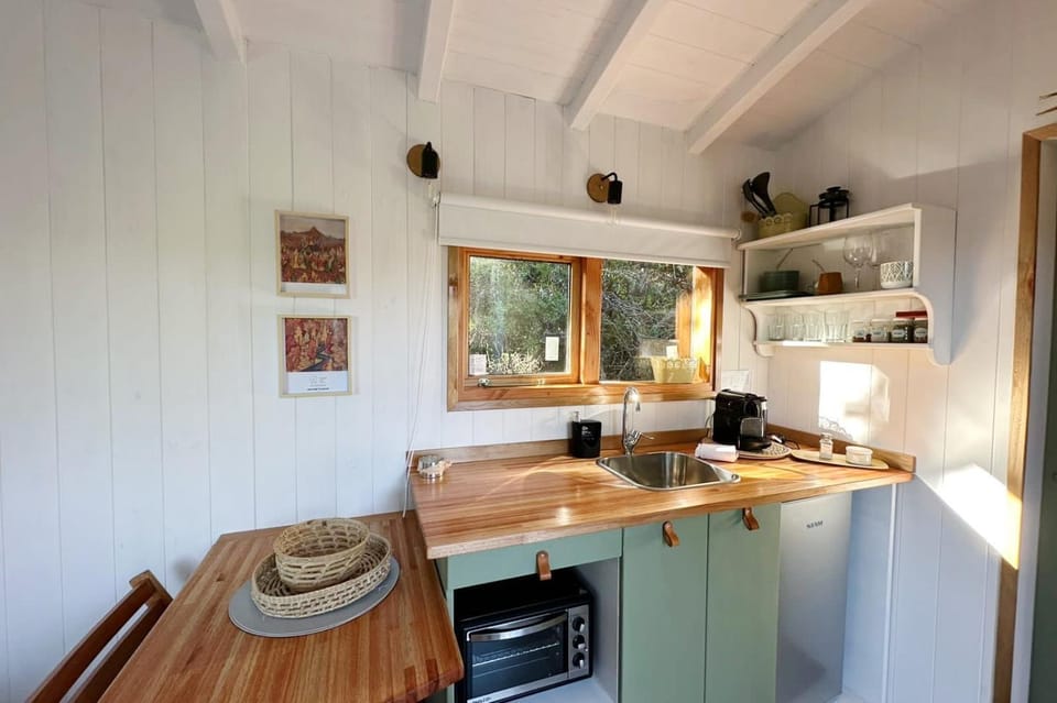 Kitchen or kitchenette, oven, stove, toaster