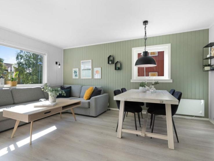 Living room, Seating area, Dining area