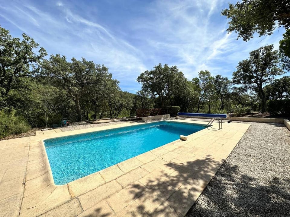 Le Plantier, maison pour 6 personnes avec piscine et jardin vue mer à La Londe-Les-Maures Villa in La Londe-les-Maures