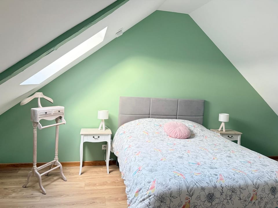 Photo of the whole room