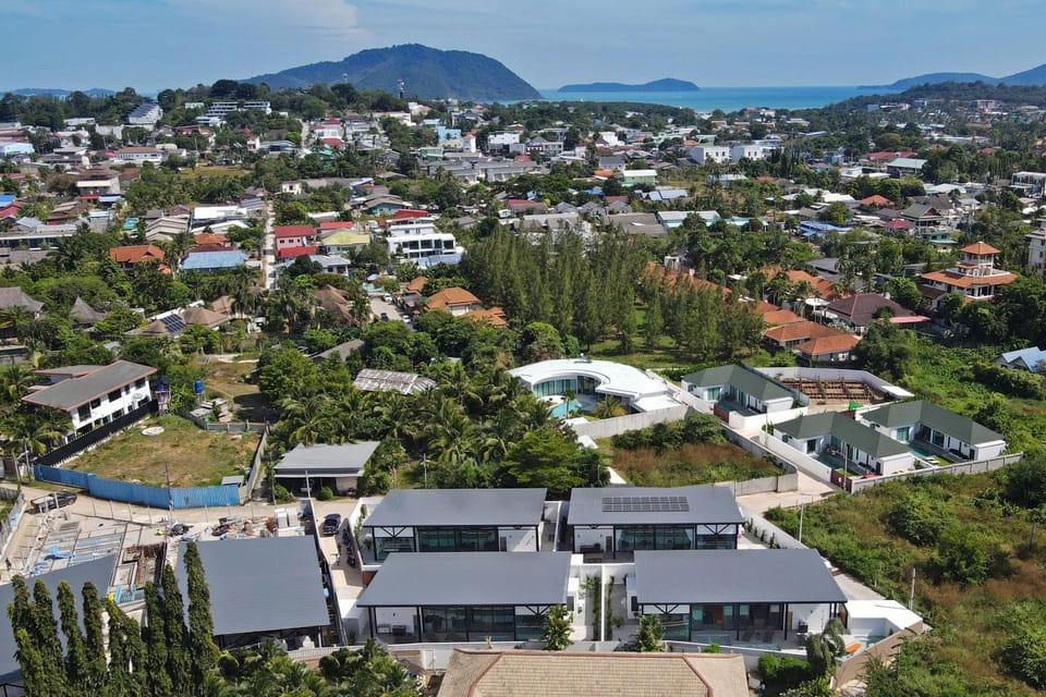 Day, Bird's eye view, Location