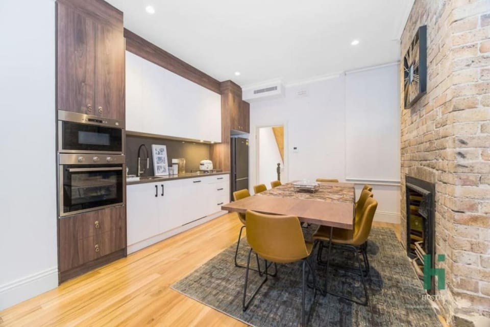 1 Shared Bedroom in Surry Hills Apartment in Surry Hills