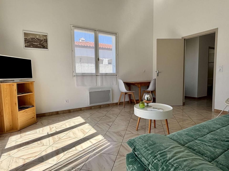 Appartement 2 pièces - 4 personnes - Latour Bas Elne AR000-L01 Villa in Saint-Cyprien