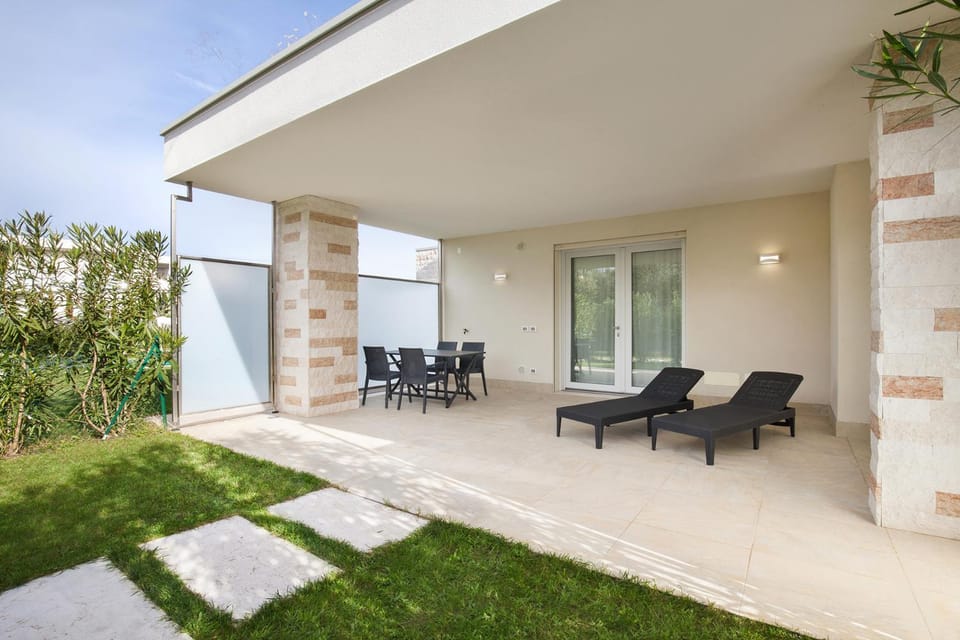 Villa Manzoni Apt 3 Apartment in Bardolino