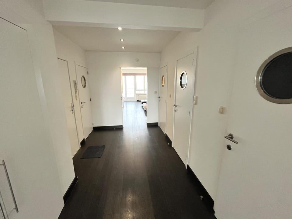 Luxury 3-bedroom apartment with sea view and sunny terrace T60 Apartment in Ostend