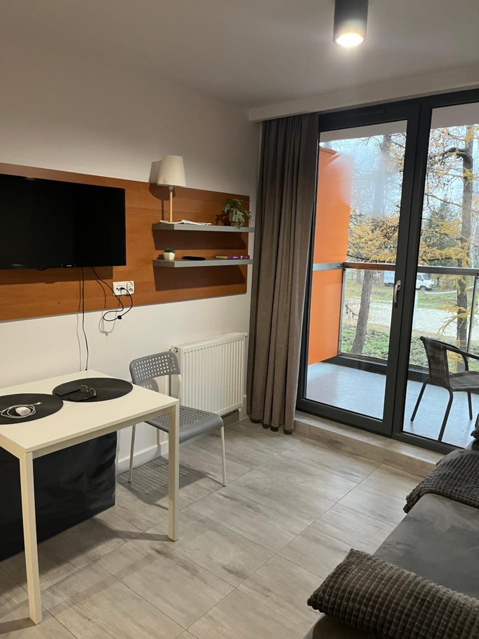 View (from property/room), Balcony/Terrace, Kitchen or kitchenette, Living room, Seating area, Dining area