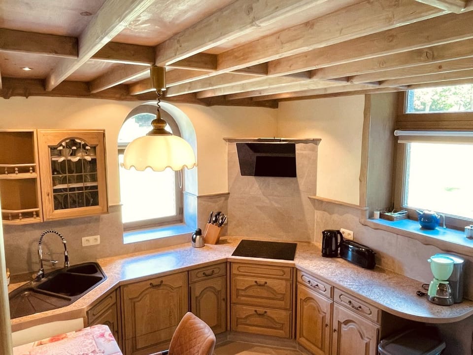 pet friendly, stove
