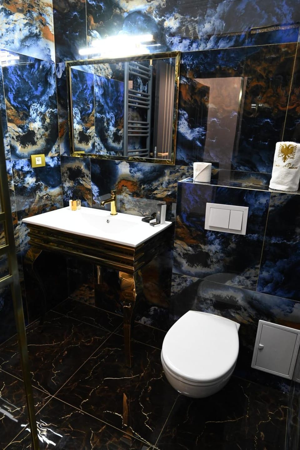 Toilet, Bathroom