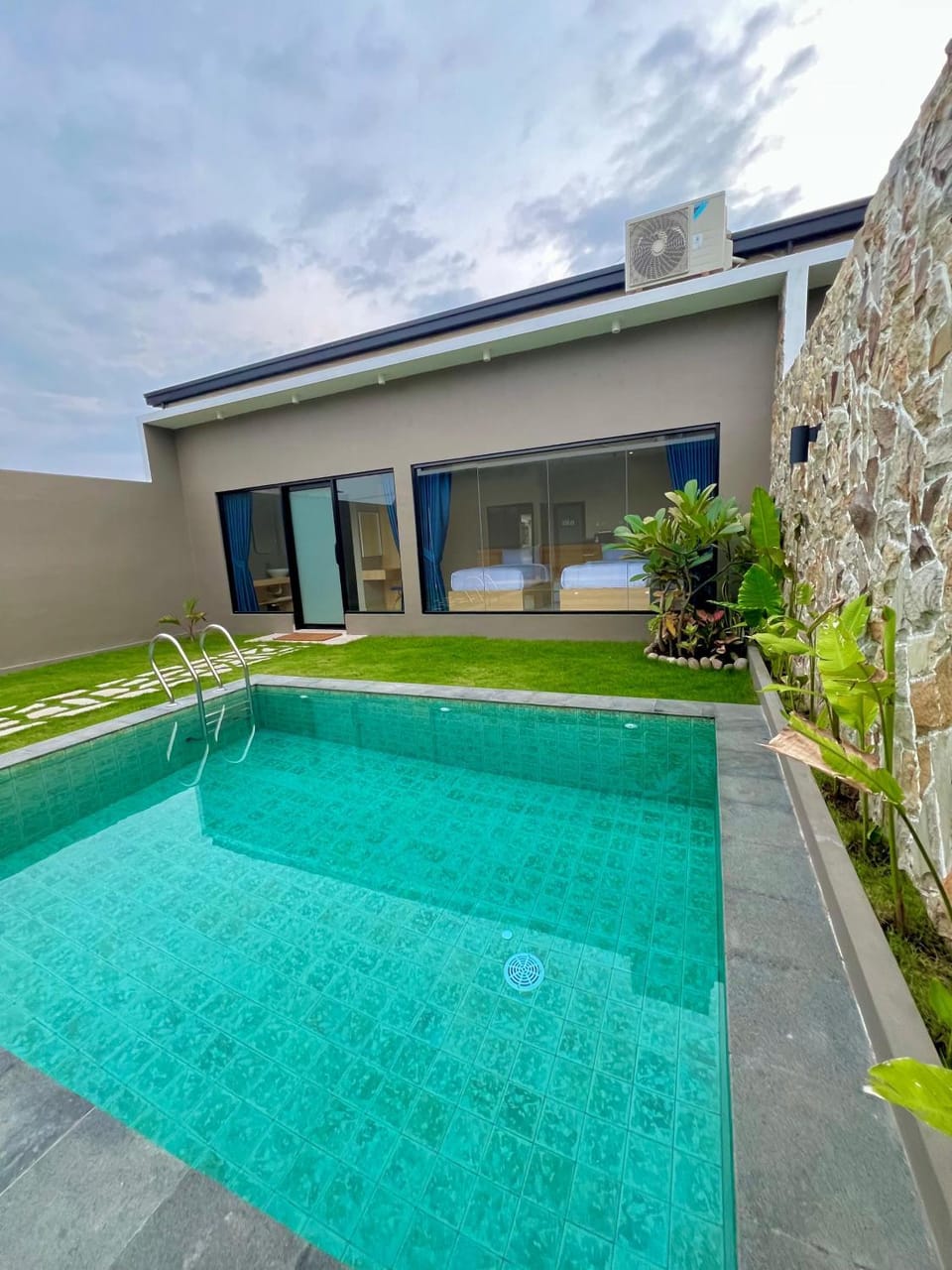 Swimming pool