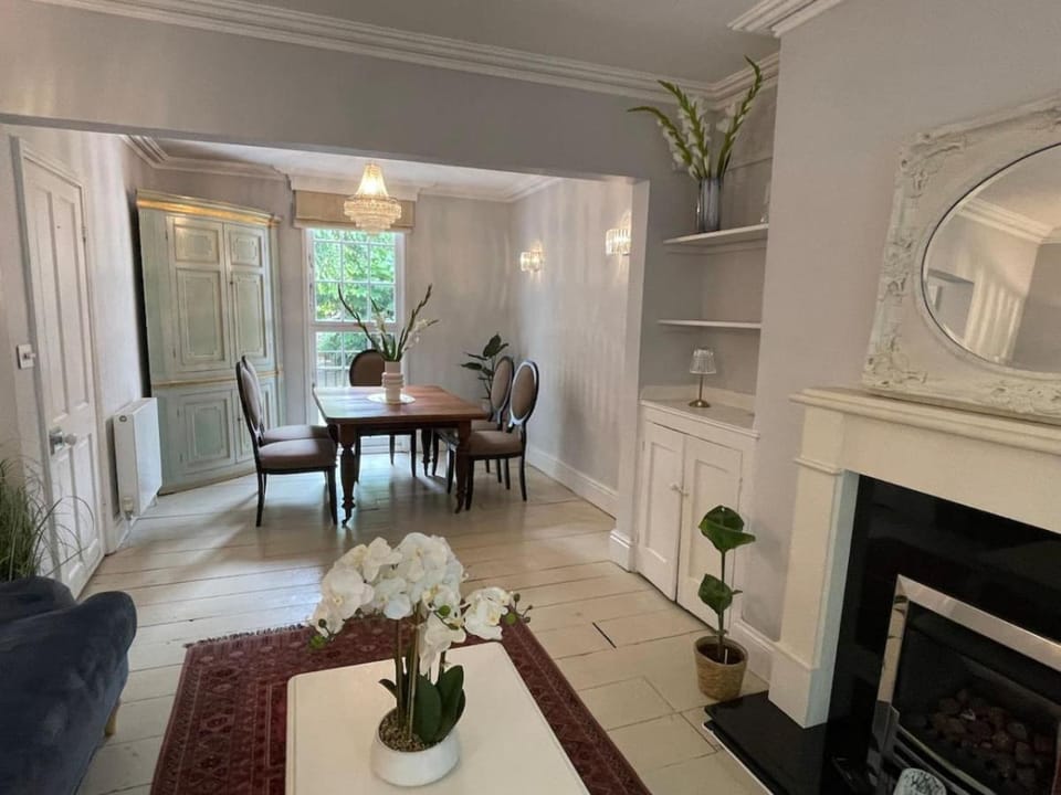 Charming Victorian House Perfect Central Location House in Cambridge