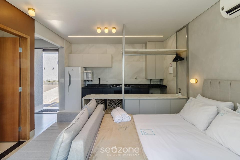Kitchen or kitchenette, Bedroom
