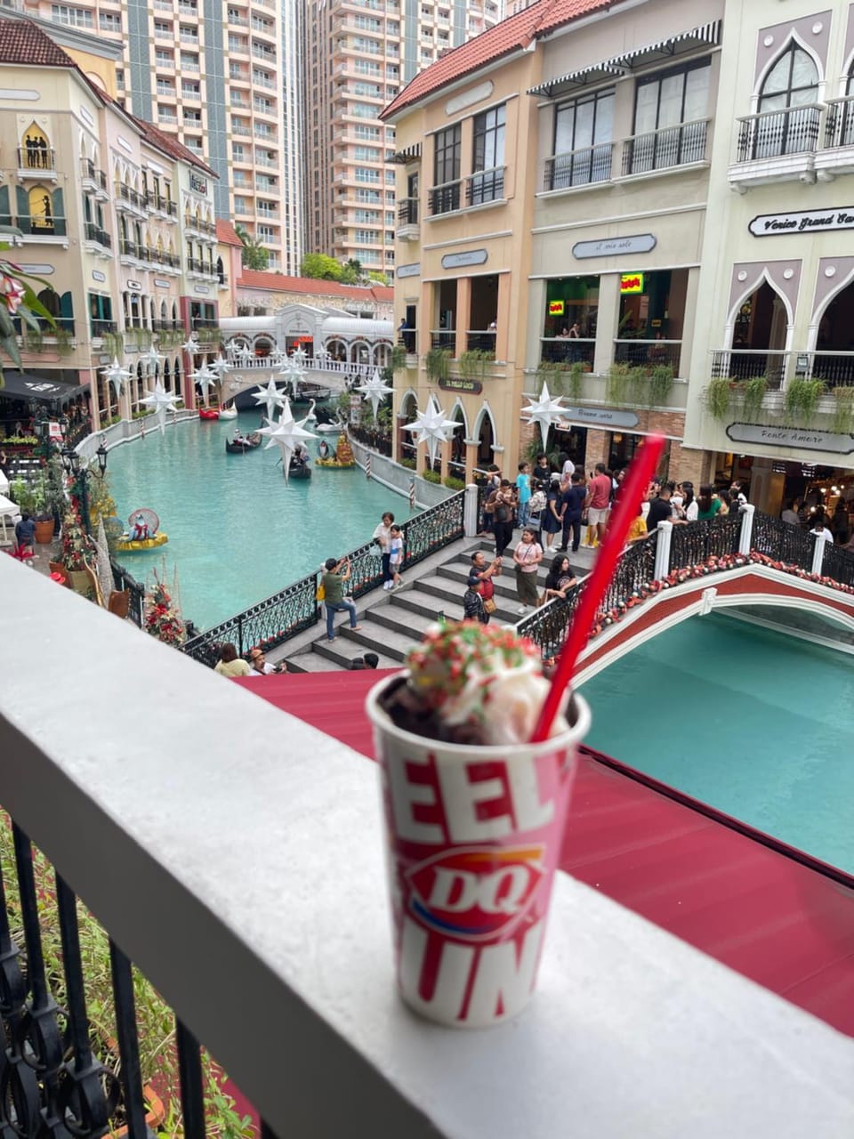Venetian Haven BGC Venice Grand Canal Apart ment, 3 Bedrooms, 1 helpers room,for 10 Guests Max 7Adults and 3Kids Apartment in Makati