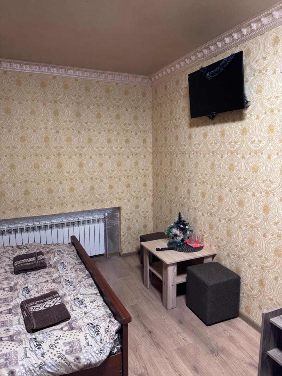 Отель біля озера Hostel in Hungary