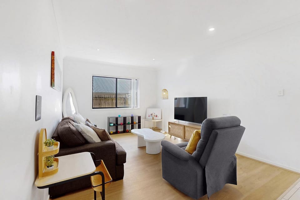 4BR Family Home Coomera Theme Parks & Shopping House in Coomera