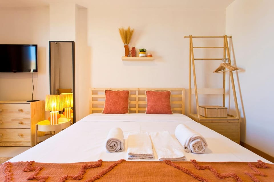 Bed, Bedroom