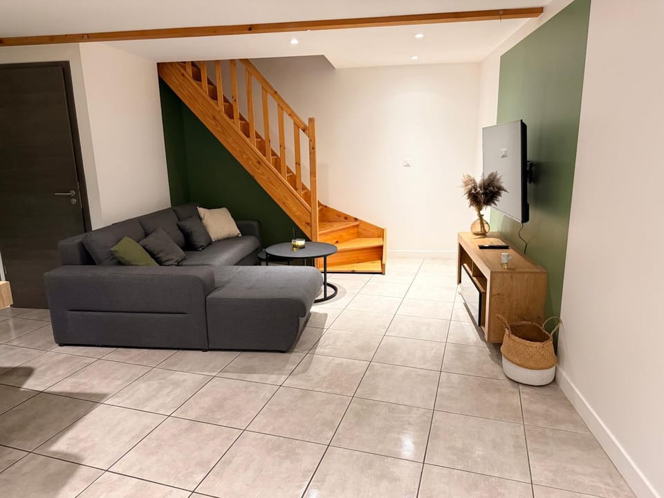 T2 Bis Apartment in Auvergne-Rhône-Alpes