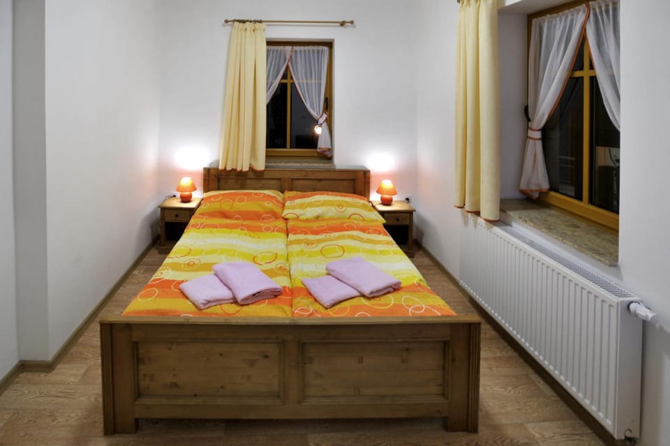 Bed, Decorative detail