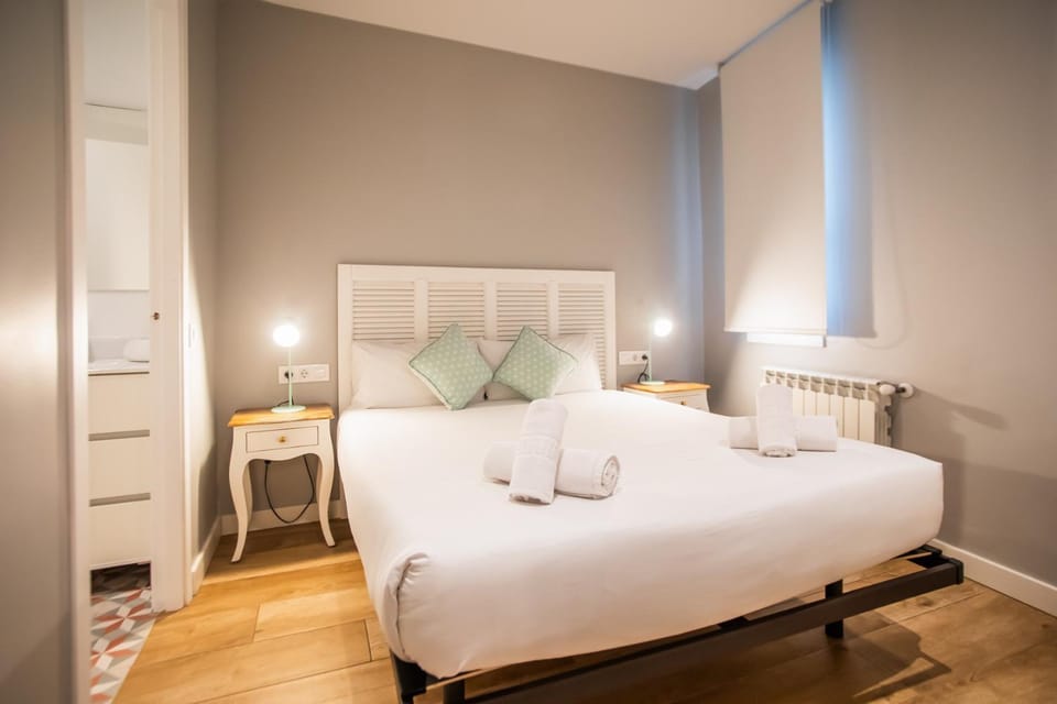 22MAL1074- Nuevo piso a 10min de Sagrada Familia Apartment in Barcelona
