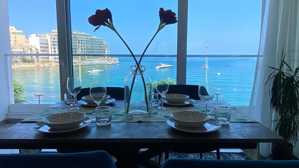 Dining area, Sea view