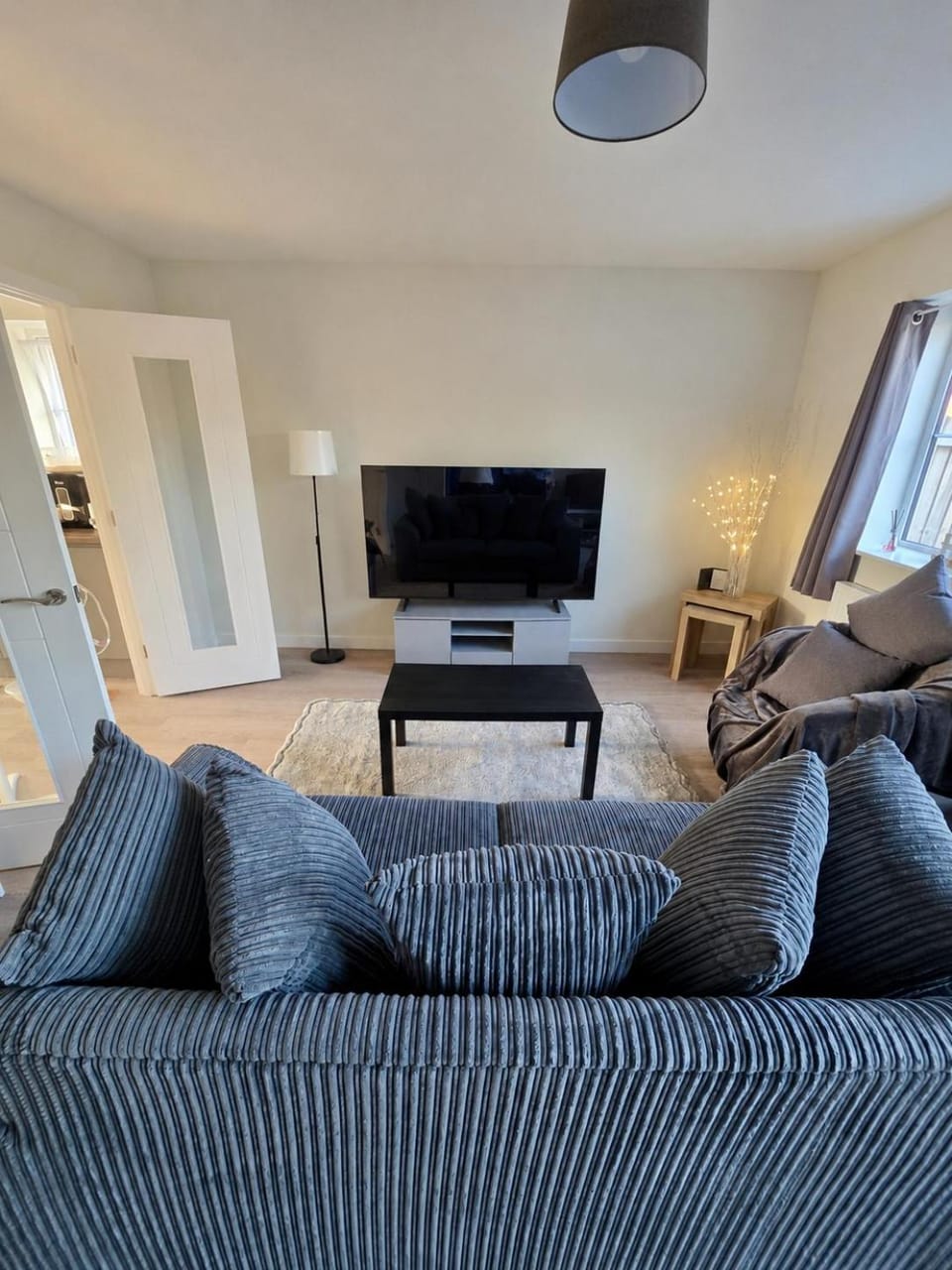 Communal lounge/ TV room, TV and multimedia, Living room