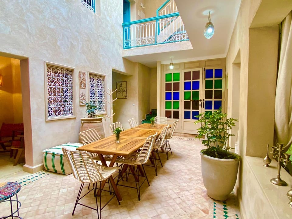 Patio, Dining area