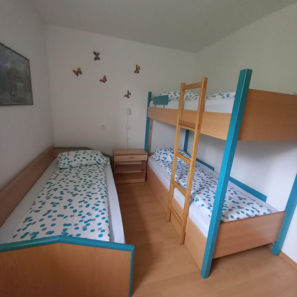Bed, Bedroom, bunk bed, wardrobe