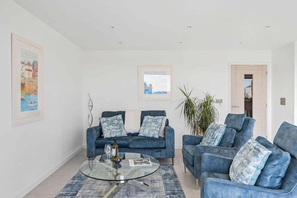 Property building, Living room, Seating area