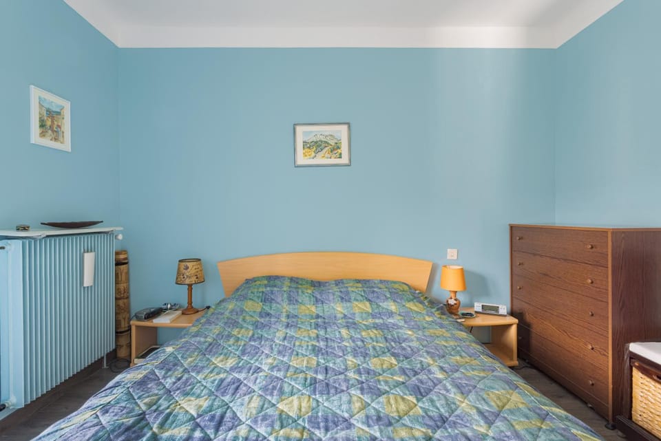 Living room, Bedroom