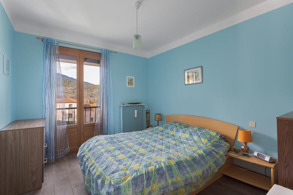 Property building, Living room, Bedroom