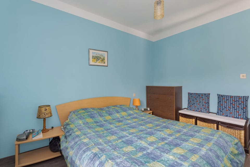 Living room, Bedroom