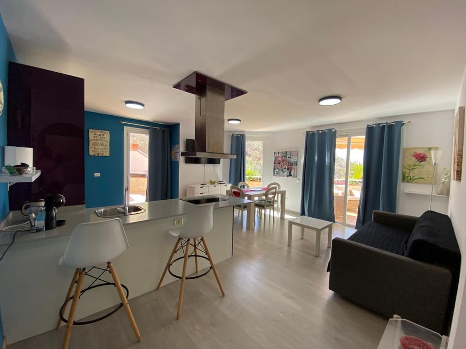 Kitchen or kitchenette, Living room, Dining area