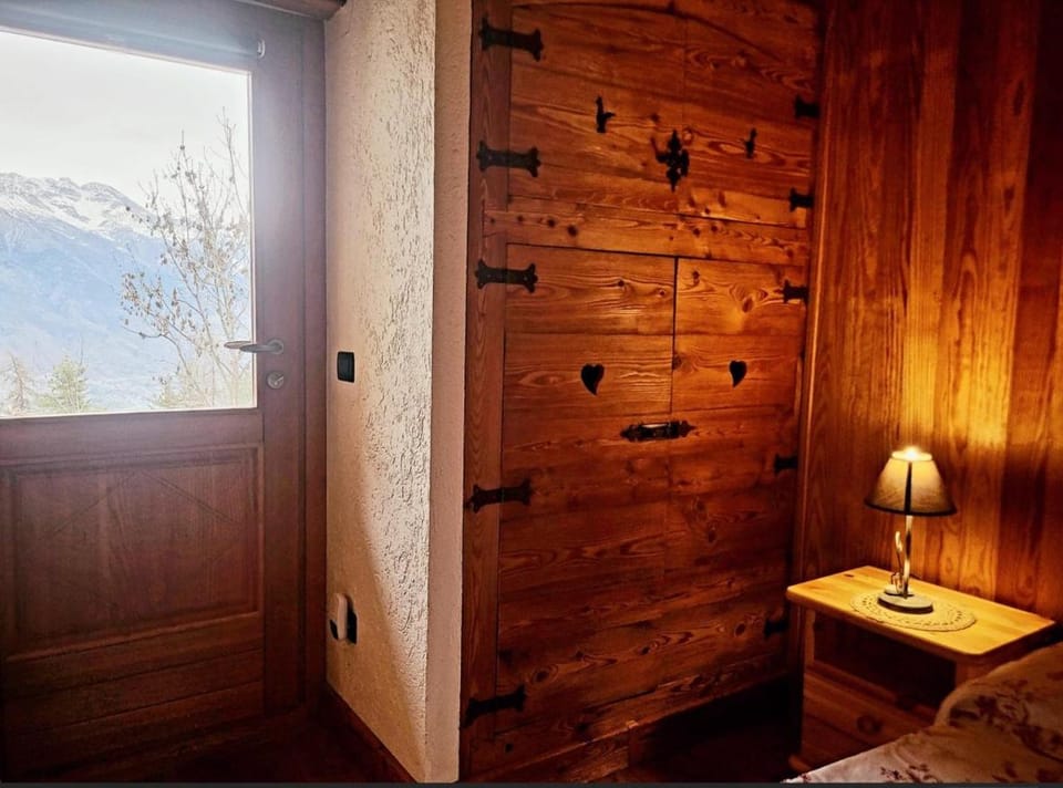 La Comba - Les Fleurs Apartment in Aosta Valley, Italy