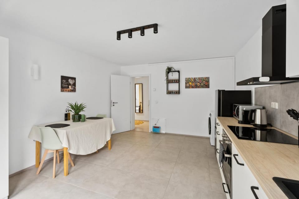 Coffee/tea facilities, Kitchen or kitchenette, Photo of the whole room, Dining area, dishwasher, flat iron, heating, internet, microwave, oven, toaster, washing machine, dryer