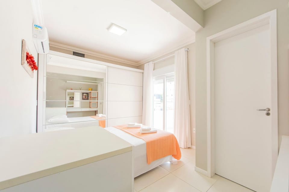 Apto Confortável Próx. a Praia do Campeche UR8917 Apartment in Florianopolis