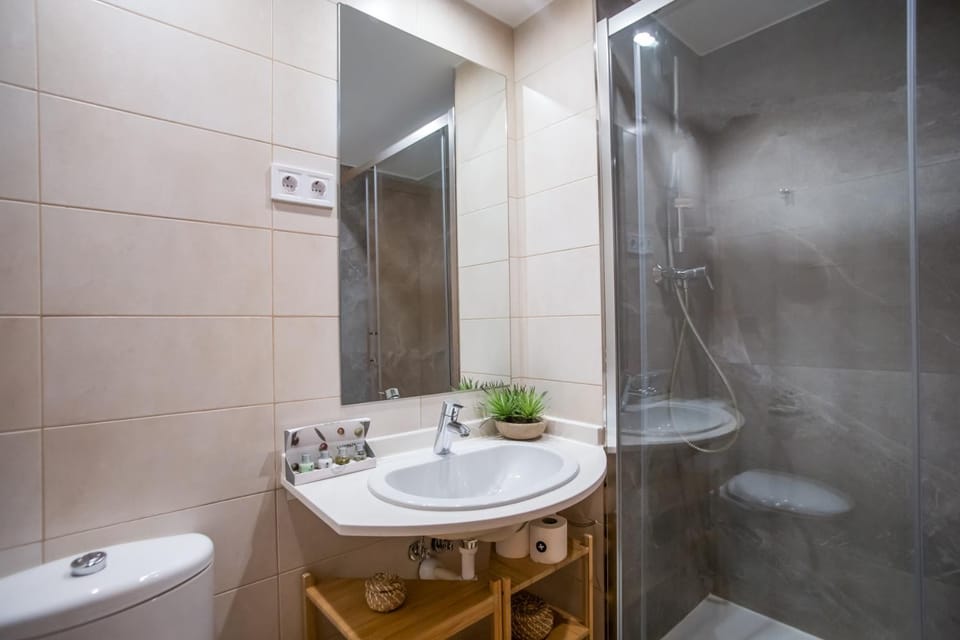 13MAL1077- Magnific 2BR flat Apartment in Barcelona