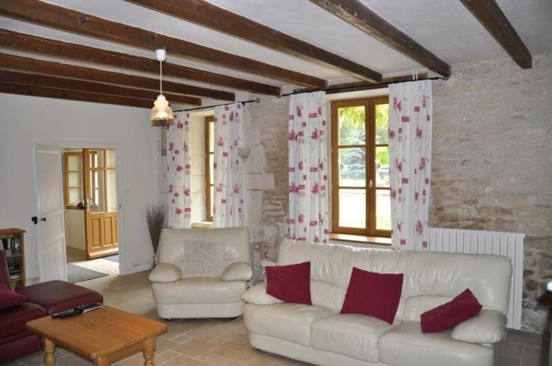 Limort Farmhouse House in Nouvelle-Aquitaine