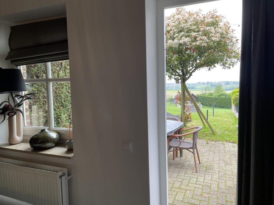 Authentieke 4 persoons cottage vlakbij Valkenburg House in Limburg (province)