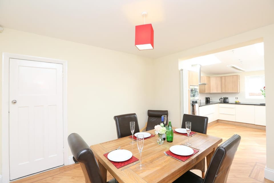 Coundon Fields Apartment in Coventry
