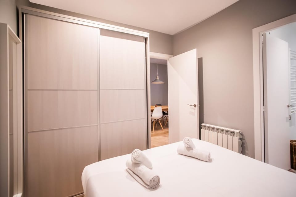 B3MAL1081- New 2BR flat with private terrace Apartment in Barcelona