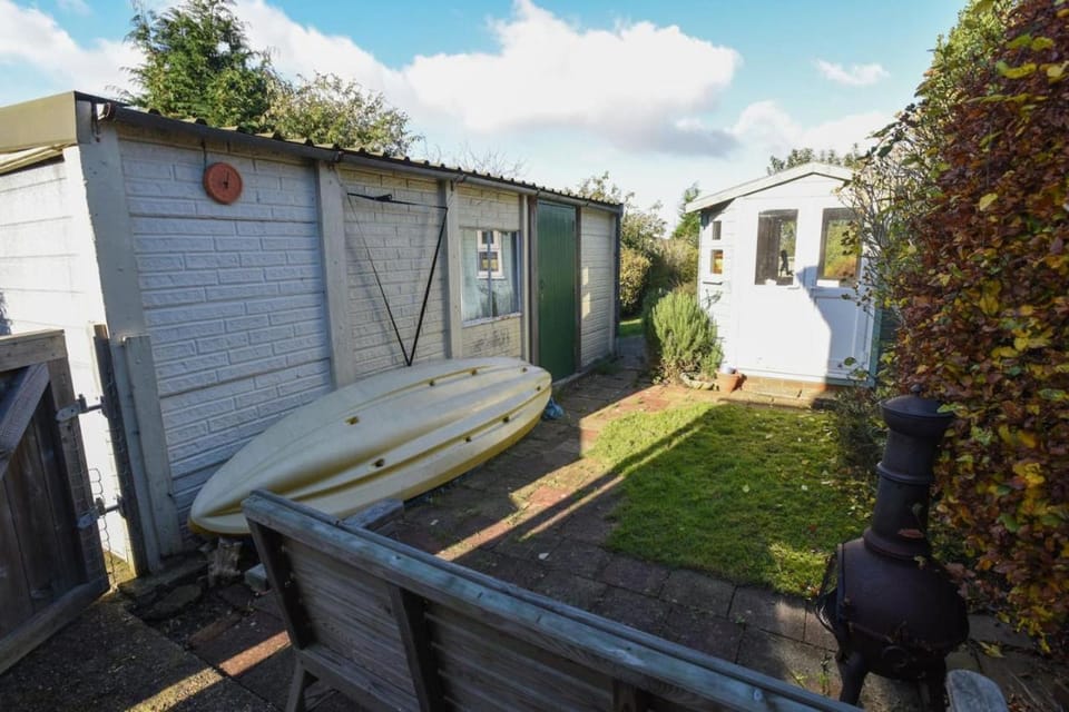 Air Maison - Farm Cottage - Hayling Island Home - Sleeps 6 House in England