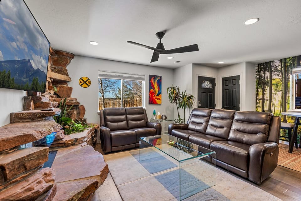Decorated for the Holidays! 2BDR Home in Downtown Flagstaff House in Flagstaff