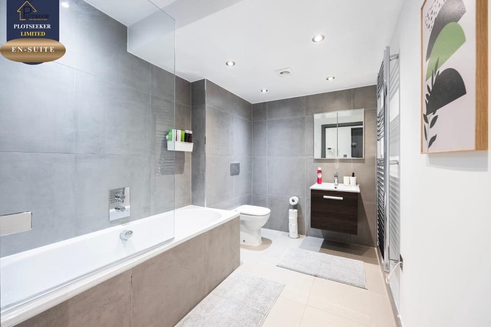 Bathroom, Bath, towels