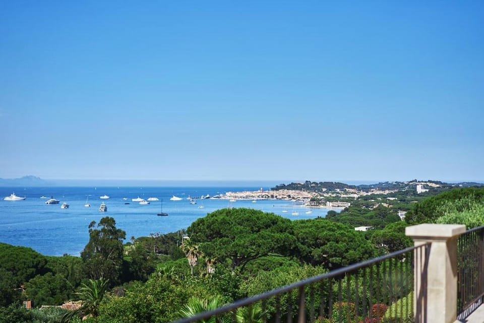 Nearby landmark, Day, Natural landscape, Sea view