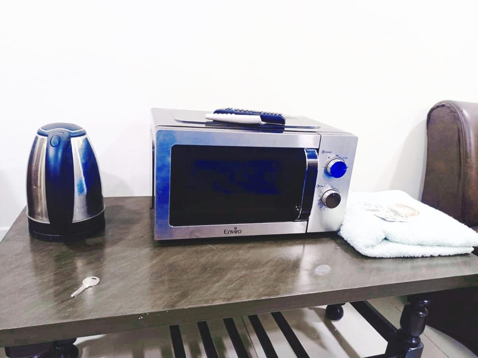 TV and multimedia, Coffee/tea facilities, Kitchen or kitchenette, furniture, minibar, toaster