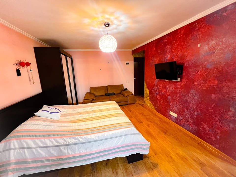 TV and multimedia, Photo of the whole room, Bedroom