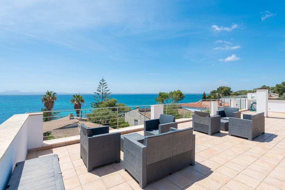 Villa Vistafar , com piscina privada Villa in Raiguer