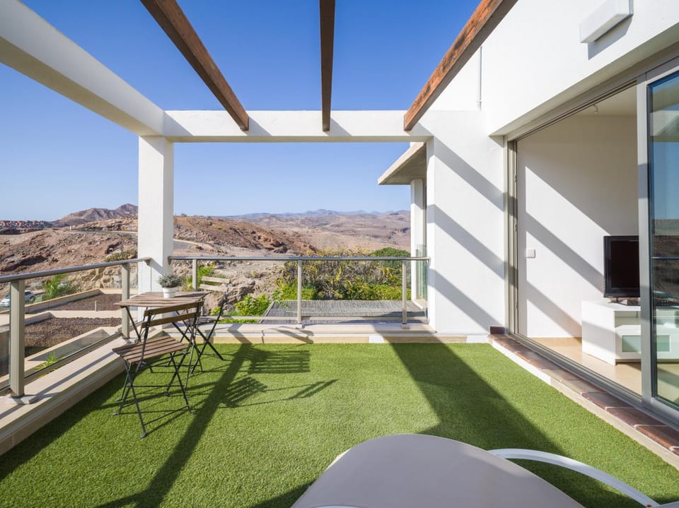 Salobre Golf Villas Golfers Villa in Comarca Sur