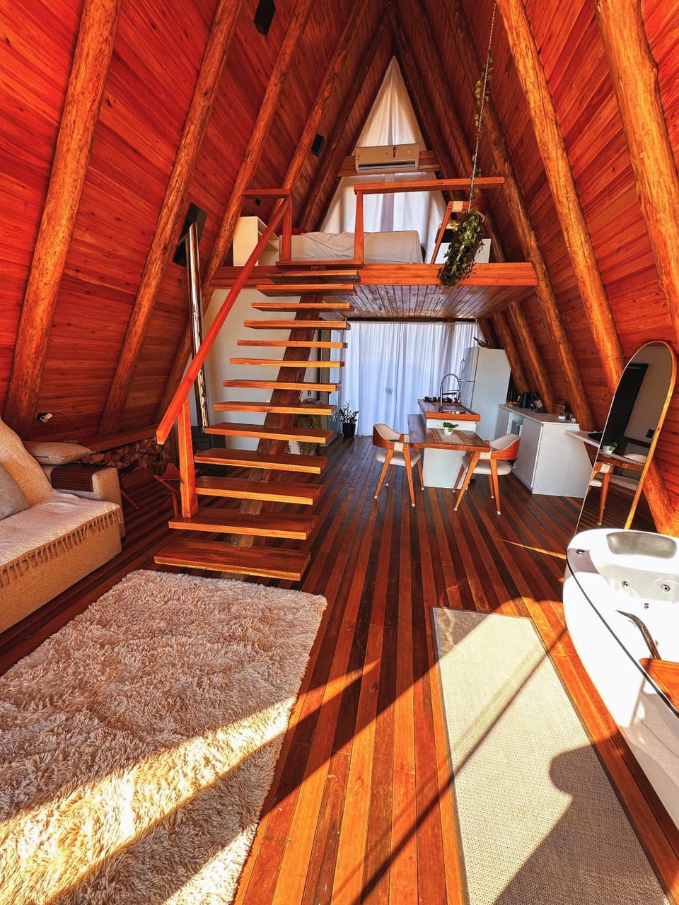 Bed, Living room, Photo of the whole room, Seating area, Bedroom