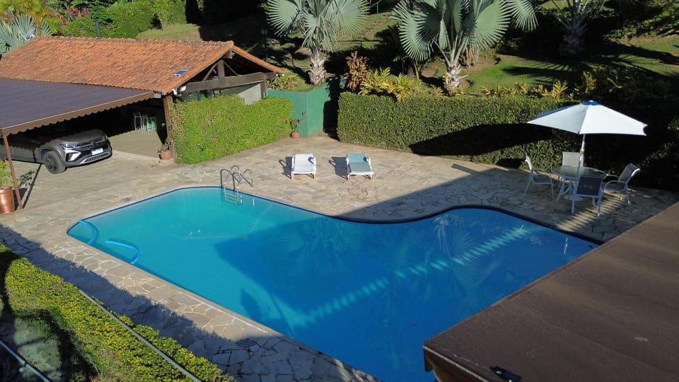 Day, Swimming pool